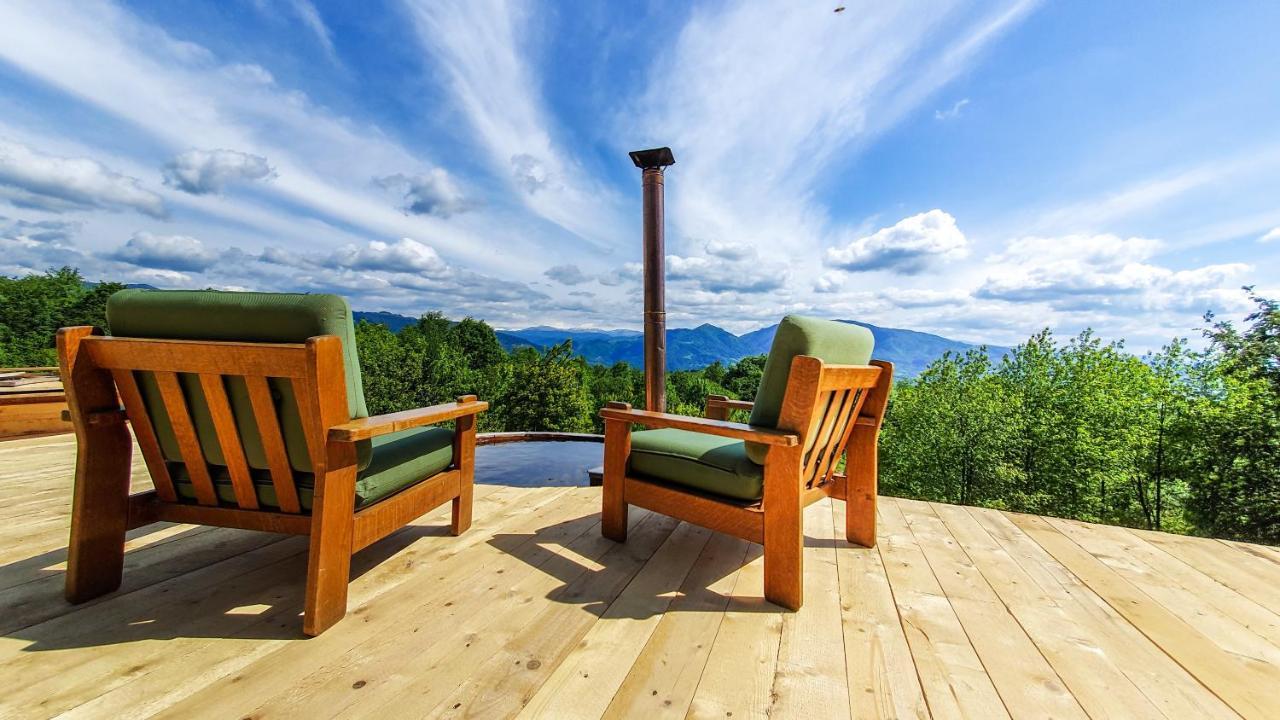 La Cabana, Corbeni Luaran gambar